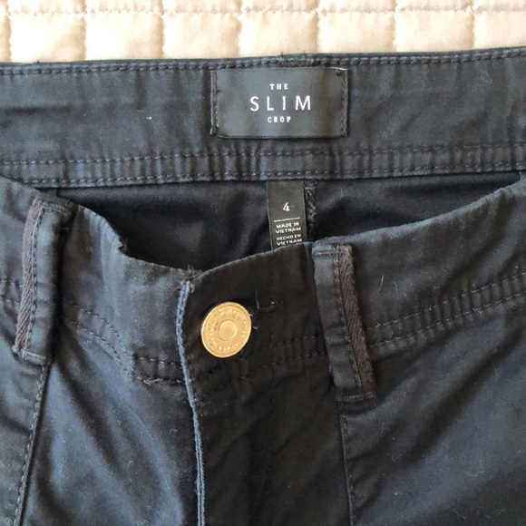 EUC - WHBM Black Slim Crop Pant - Picture 10 of 11